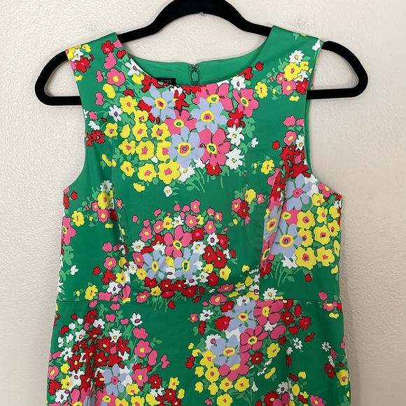 Like New Talbots Floral Dress. Size 6P - Picture 2 of 6